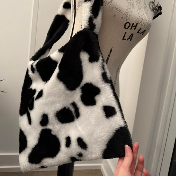 Fuzzy cow print tote Bag - Picture 3 of 5